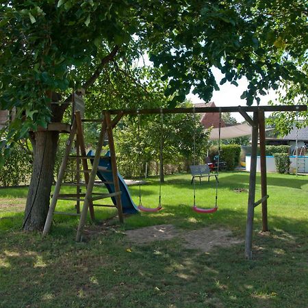 Ferienwohnung Alte Schule 베츠쇼우 외부 사진